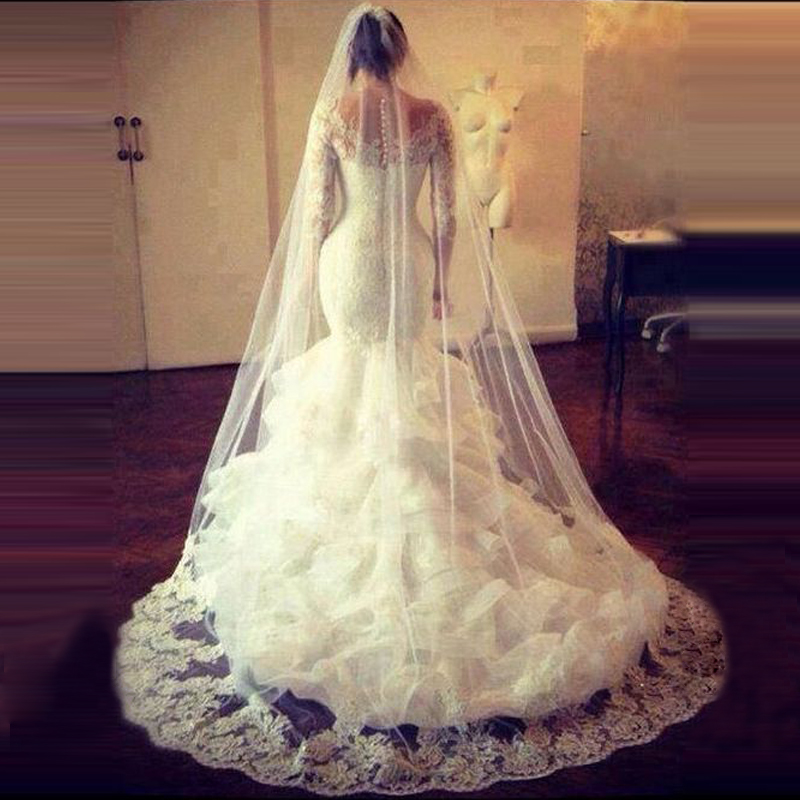 mermaid wedding dress with long veil
